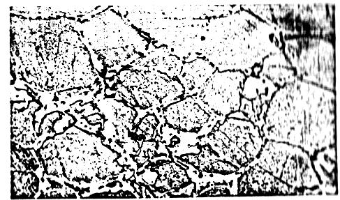 Vsebnost kroma Neenakomerna razporeditev Cr Kristalna meja Enakomerna razporeditev Cr Vir:Vehovar[4] slika 18: razporeditev kroma v bližini kristalnih mej Posebno osiromašenje nastopi zaradi dušika v