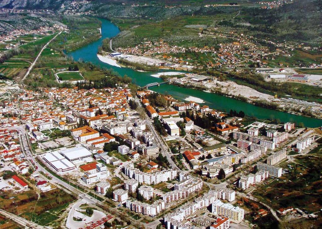 Znamenitosti južnoga dijela Hercegovine CHE Čapljina sa svojim pogonima i postrojenjima proteže (što je svojevrstan raritet) na teritoriji triju općina: Čapljine, Neuma i Ravnog.