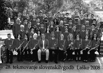 srednja šola, društva Ustvarjamo modna oblačila Moda pomeni način življenja v določenem času in prostoru.