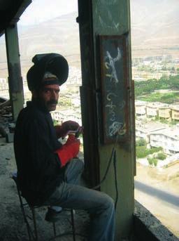 یا یک سوم ارتفاع طبقه میباشد.