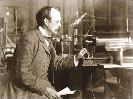 J. J. Thomson OTKRIĆE ELEKTRONA Joseph John Thomson (1865 1940) je 1897 godine krunisao napore mnogih prethodnika otkrićem