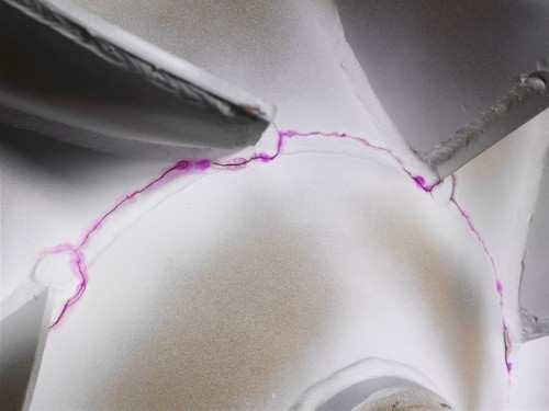 SURFACE CRACKS (Source: Internet site www.venti-oelde.