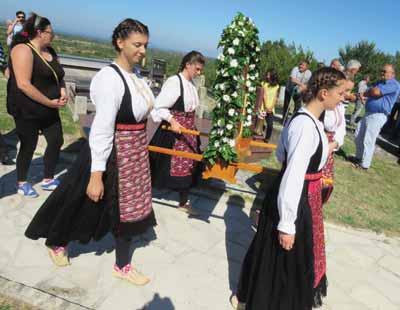 IZ ŽIVOTA ŽUPE nu porodu, njezinu Jedinorođencu. Vanjski izgled, ali i genetske sklonosti djeca primaju od roditelja.