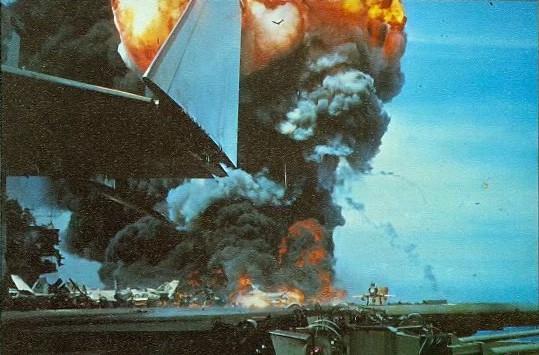 5 Največja EMC nesreča vseh časov Letalonosilka USS Forrestal,