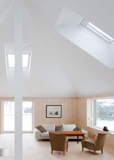 Atsižvelgę į tai, galėsite išdėstyti stogo langus taip, kad gautumėte maksimalų šviesos kiekį savo namuose.