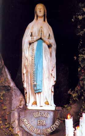 s marijom po svijetu Sveta Obitelj - bazilika Za apostolskog pohoda panjolskoj, Benedikt XVI. predsjedao je 7. studenoga posveti crkve sv.