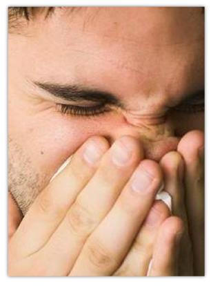 tuse, dispnee, wheezing Apar la expunerea la frig, emotii puternice, praful de casa (cand face curat), dar si din senin Apar in timpul zilei, aproape in fiecare zi, si rareori noaptea (1-2 ori pe