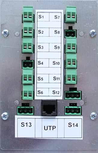 Glavni prekidač Zaslon Glavna elektronička ploča Elektronička ploča ulazi Konektori za pumpe/preklopni ventil Slika 8. Konektori za priključenje napajanja, el.