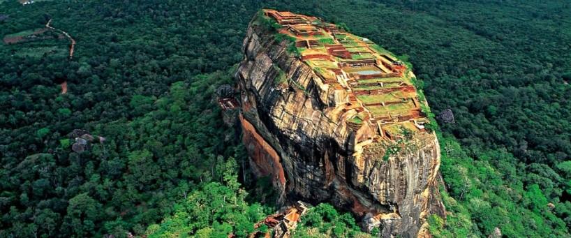 Σρι Λάνκα Highlights Κολόμπο, Σιγκιρίγια, Πολαναρούα, Εθνικό Πάρκο Μινερίγια, Κάντυ, Ντάμπουλα, Νουβάρα Ελίγια, Κιτουλγκάλα Ένα συναρπαστικό οδοιπορικό στα καλύτερα σημεία που έχει να αναδείξει η Σρι