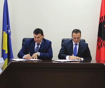 Marrëveshjet dhe protokollet me Republikën e ShqipërisË Me qëllim të rritjes së sigurisë ndërkufitare dhe lehtësimit të qarkullimit të qytetarëve, Policia e Kosovës ka vazhduar me implementimin e