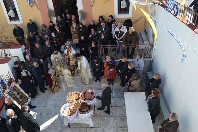 18 Η ΦΩΝΗ Ἀφ ἑσπέρας ἐψάλη ὁ Μεγάλος Ἑσπερινὸς μὲ συγχοροστασία τοῦ οἰκείου Ἱεράρχου Σεβ. Μητροπολίτου Φιλίππων καὶ Μαρωνείας κ. Ἀμβροσίου καὶ τοῦ ἀδελφικοῦ ἐπισκέπτου Σεβ.