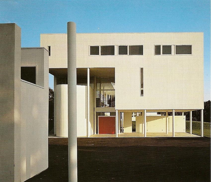 Richard Meier, Weinstein House. New York. 1969-71 Ισόγειο σε pilotis.