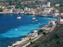 Jul-Sep 10 ΜΑΝI ΜΕΣΑ ΜΑΝΗ Latitudes Short breaks Ημέσα Μάνη, και ειδικά το αποσκερό κομμάτι της, όλο το δυτικό τμήμα από το Οίτυλο μέχρι το ακρωτήρι του Ταίναρου, σηματοδοτεί ένα αλλιώτικο ταξίδι