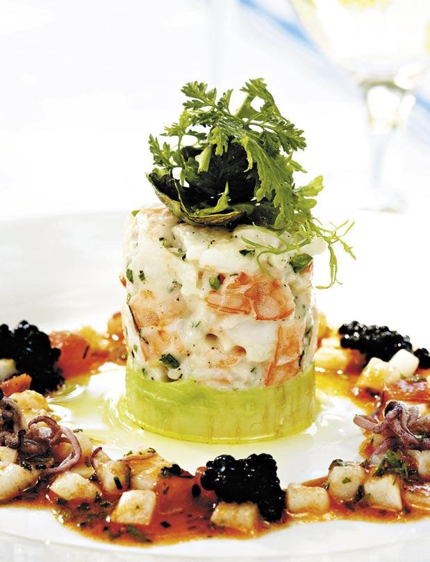 Guests can also visit the estate s winery to indulge in wine sampling before tasting the restaruant s signature dishes. (Tel. +27 21 876 8600, grandeprovence.co.