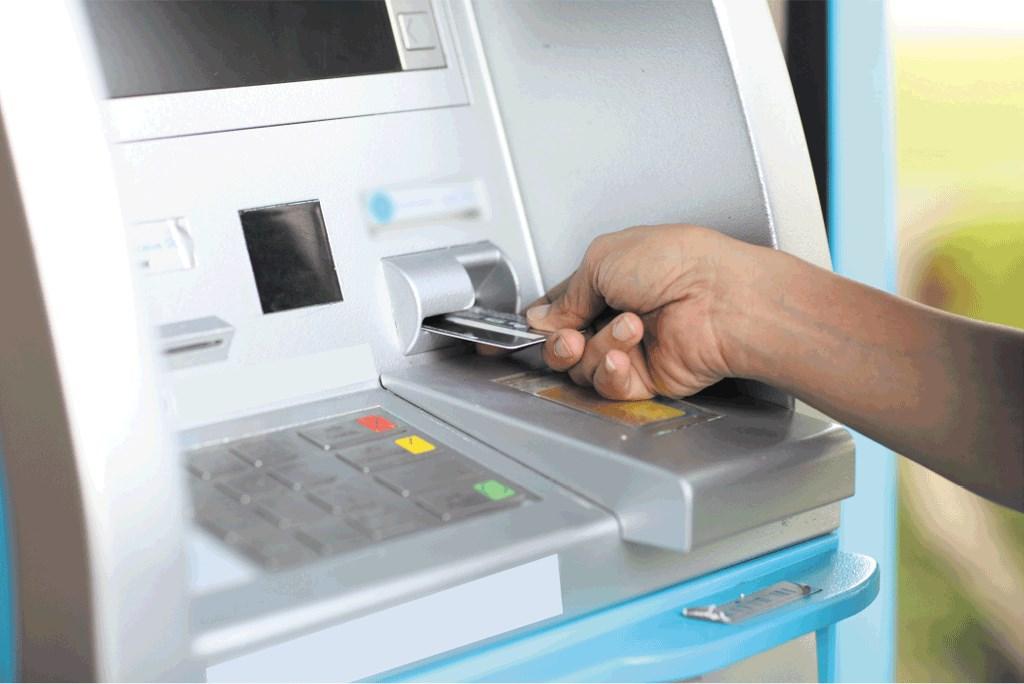 Τερματικά Το ATM (automated teller machine) είναι ένα τραπεζικό τερματικό