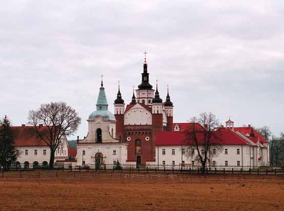 Injekcijas process jāturpina līdz pildīšana apstājas un sistēmā momentāni pieaug spiediens. Paralēli jākontrolē injekciju materiāla izlietojums (vidēji 10 15 l/m 2 ).