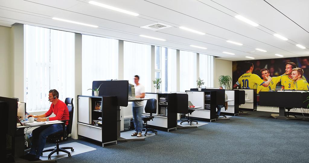 Ecophon Line LED Ecophon Line on täisintegreeritud süvistatud valgusti. Kokkusobiv erinevate Focus-laesüsteemidega.