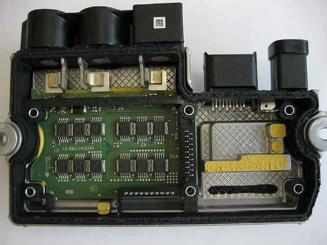 procesor,napetostni regulator Drugo vezje Krmilnega vezja pa predstavlja