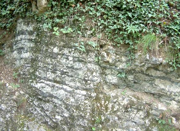 -šljunak i pijesak (podloge i proizvodnja betona) -pješčanik (smjesa šljunka