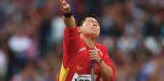 وبعد عامين في بطولة األلعاب البارالمبية 2008 في بكين حقق ارقاما قياسية عالمية وحصد الميدالية الذهبية عن سباق 100 متر )10.62( و 200 متر )21.43.