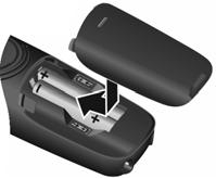 Zagon telefona Začetek obratovanja mobilne enote Zaslon je zaščiten s folijo. Vstavljanje baterije Odstranite zaščitno folijo! Uporabljajte le baterijo za polnjenje.