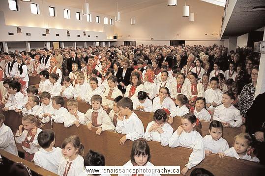 Na po etku misnog slavlja zavrßne proslave 30. obljetnice crkve Hrvatskih mu enika rije i pozdrava u ime svih Ωupljana uputio je vl.