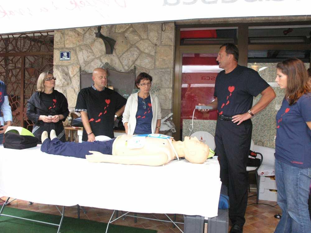 rizicima za bolesti srca i krvnih žila, te savjetovali kako sačuvati zdravo srce, slika 2.