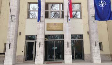 MORH CENTRALNI OBRA»UN PLA A MORH-u kasni plaêa zbog ulaska u COP Ako se na preseljenju MORH-a mogu uπtedjeti deseci milijuna kuna, onda Vlada ima rjeπenje za krizu Ukoliko se samo na preseljenju