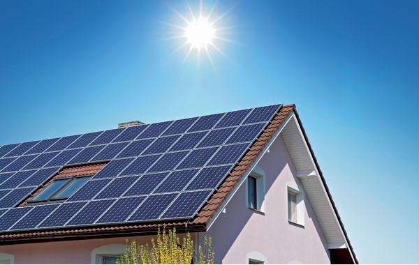 ENERGETICKÝ ÚSTAV Obor energetického inženýrství 5.3 Vykurovanie slnečnou energiou z hľadiska používateľa V porovnaní s ostatnými spôsobmi vykurovania má tento spôsob rôzne iné výhody.