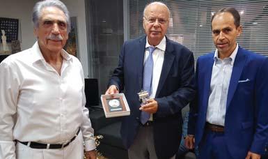 Ντίνο Μιχαηλίδη και αξιωματούχων της Cyta με επικεφαλής την πρόεδρο, κα. Ρένα Ρουβιθά Πάνου. Ο κ.