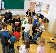 Želimo pa si čimbolj priti v stik z ljudmi, saj je potreba po vedenju, ki ga širi Bontonček, velika. Naše delo poteka v obliki delavnic, ki jih večinoma izvajamo hendikepirani izvajalci.