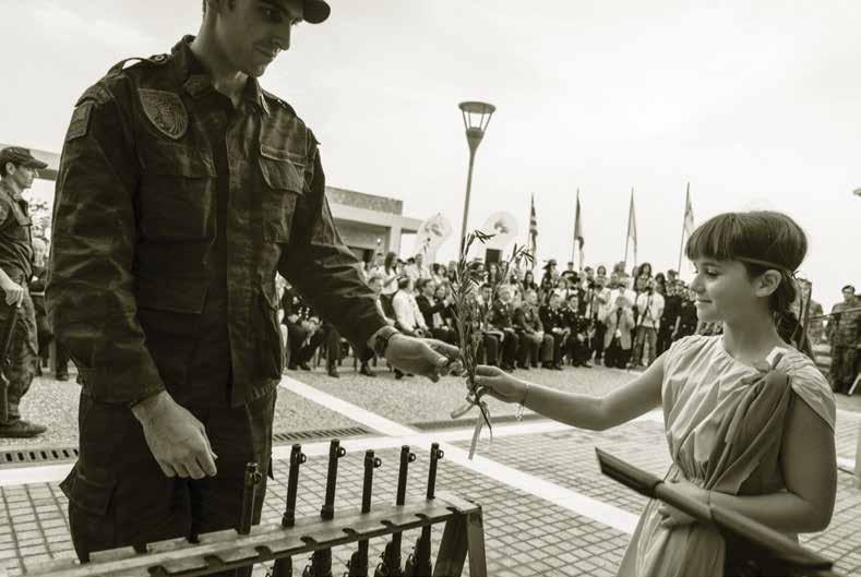 μέσω αυτών να οδηγηθούμε στην ανάδειξη Ολυμπιακών Αξιών, που θα χαραχθούν ανεξίτηλα στη διαδρομή και θα στηρίξουν αγωνίσματα όπως το κλασικό ολυμπιακό αγώνισμα της ελληνορωμαϊκής πάλης και αξίες όπως