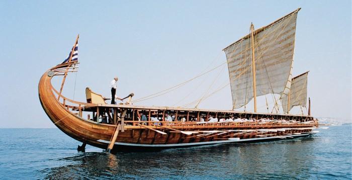 Σελίδα13 ΤΡΙΗΡΗΣ ΟΛΥΜΠΙΑΣ Στη δεκαετία του 1980 κατασκευάστηκε από το Ελληνικό Πολεμικό Ναυτικό, στο πλαίσιο της πειραματικής αρχαιολογίας, πειραματική τριήρης με το όνομα «Ολυμπιάς».