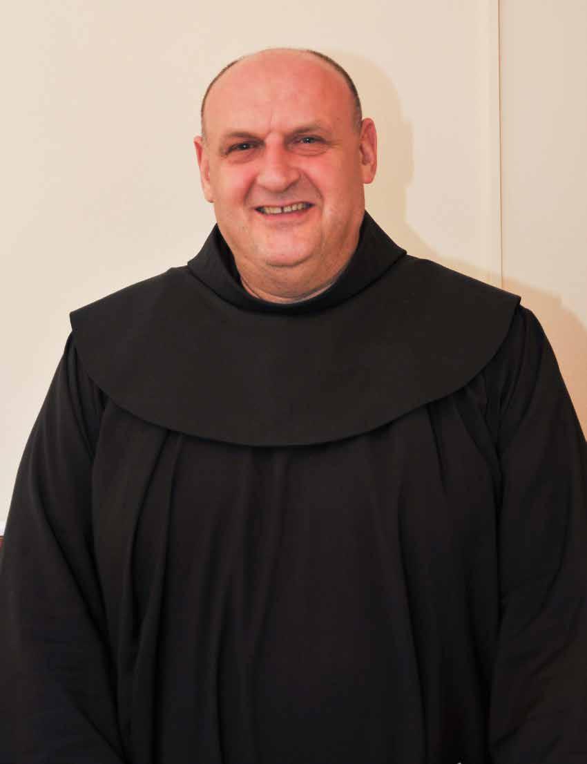 Gospina škola Gospina škola Razgovor s fra Mirom Šegom Međugorje Crkva u malom Danas, nakon više od trideset godina, Međugorje je od malog zanemarivog sela na kraju svijeta izraslo u grad na gori,