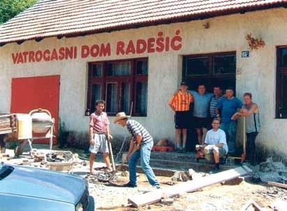 Sudjelovali smo na raznim vatrogasnim natjecanjima naših prijateljskih DVD-a. Na međuopćinskom natjecanju u Brezničkom Humu muška A ekipa osvojila je 2. mjesto i muška B ekipa 2. mjesto. Dočekom 1999.