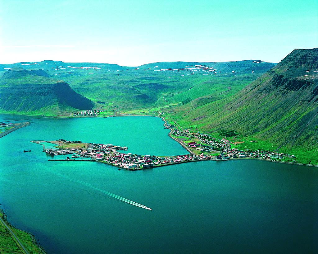Mat á hættu vegna ofanflóða í Ísafjarðarbæ Ísafjörður og Hnífsdalur