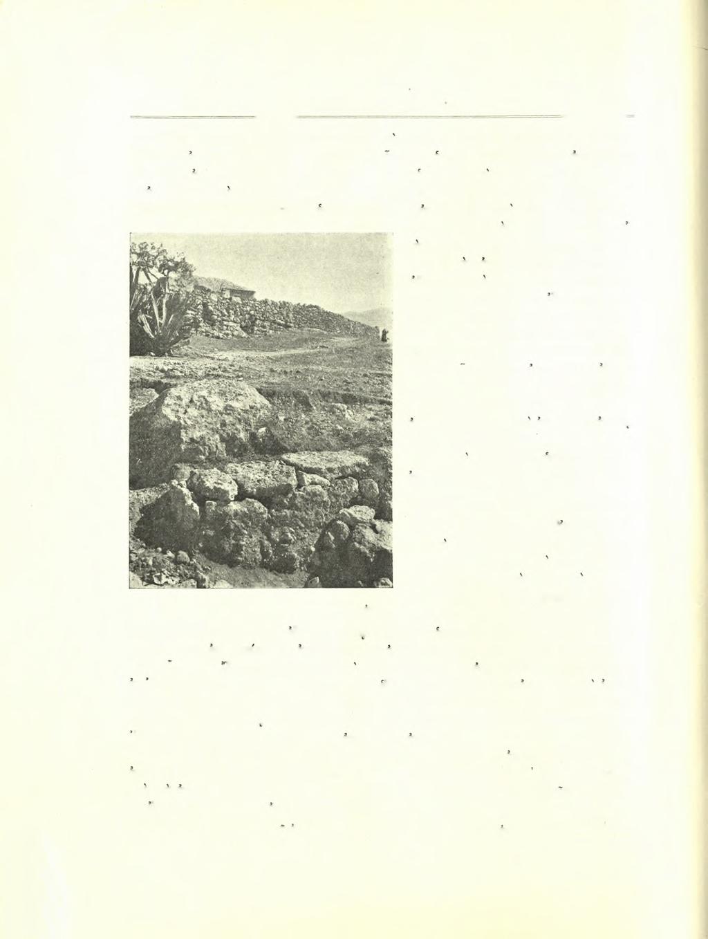 10 Σπυρίδωνος N. Μαρινάτου AE 1932 μέχρι τοϋ έκκ?ι,ησιδίου τοΰ "Αγίου Νικολάου και πέραν έτι τούτου, δπου τά ϊχνη τών προηγουμένων ερευνών Κυπαρίσση - Φιλαδελφέως ήσαν έτι ορατά.