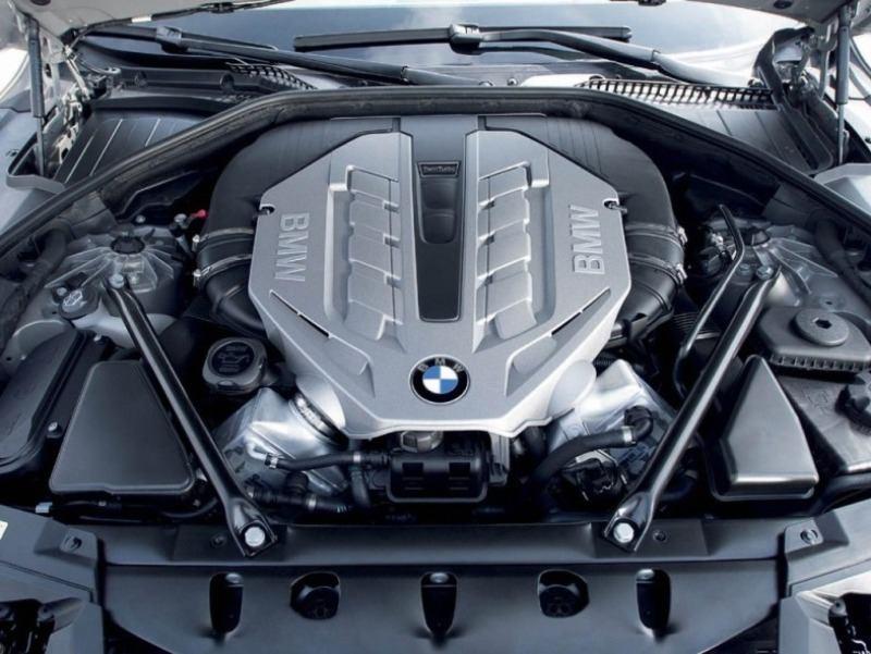 Schválená výrobcom vozidla ako: BMW longlife-04; viskozitná špecifikácia: SAE 5W-30; výkonnostná špecifikácia: ACEA A3/B4/C3 83 21 0 398 507.