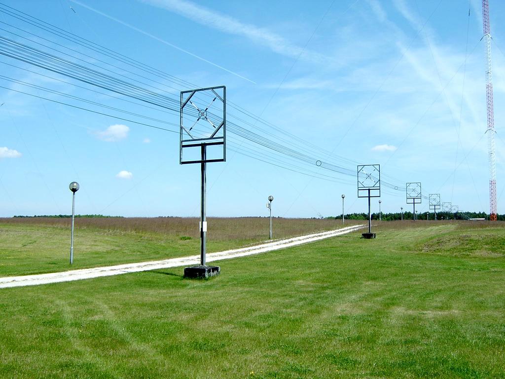 Útvarpsstöð í Póllandi 225 khz, 1,2 MW http://en.wikipedia.