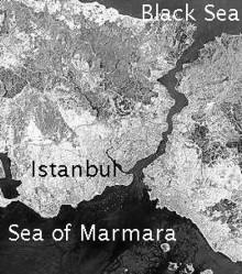 καθώς περιβάλλονται από την Κωνσταντινούπολη (πληθυσμός περίπου 12 εκατομμυρίων) με τα περίχωρά της.