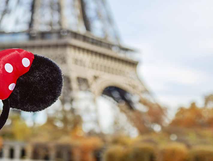 Disneyland / Νορμανδία / Κάστρα Λίγηρα / Βερσαλλίες Fall in LOVE with PARIS πανέμορφη διαδρομή, θα φθάσουμε στο παλιό ψαράδικο χωριό των Βίκινγκς, την Ονφλέρ.