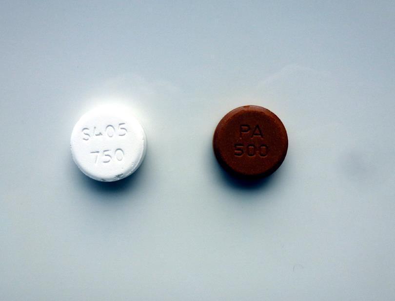 Το δισκίο του SO διαλύεται γρήγορα και είναι εύκολο στη μάσηση Fig. 3 Chewable phosphate-binder pills.