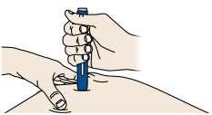 Β Πιέστε σταθερά την προγεμισμένη συσκευή τύπου πένας πάνω στο δέρμα μέχρι να σταματήσει να κινείται.