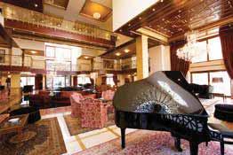 Ιωάννινα Το Epirus Palace Hotel βρίσκεται σε ιδανική τοποθεσία δίπλα στον κόμβο της Εγνατίας Οδού και είναι ένα ξενοδοχείο 5 αστέρων, μοναδικό στην κατηγορία του για την ευρύτερη περιοχή της