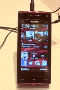 ekskursioonil. Selline ta on: Nokia Booklet 3G ehk Nokia netbook.