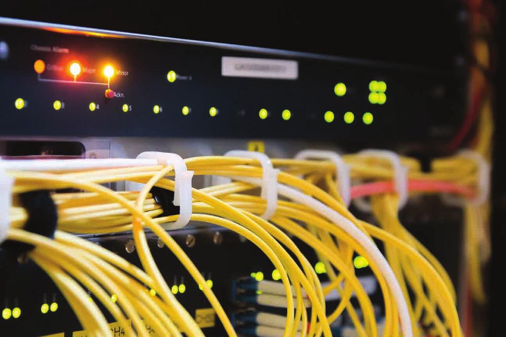 στήριξη ράγας ή τύπου rack που δίνουν τη δυνατότητα επέκτασης των δικτύων Ethernet, αυξάνοντας τις συσκευές που συμμετέχουν σε αυτά.