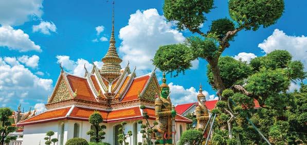 ROYAL GRAND PALACE TO ΜΕΓΑΛΟ ΠΑΛΑΤΙ Έναρξη: 07:15 ή 12:15 Διάρκεια: 4 ώρες Επωφεληθείτε από τη διαμονή σας στη Μπανγκόκ για να επισκεφθείτε το Royal Grand Palace, ένα από τα μεγαλύτερα τουριστικά