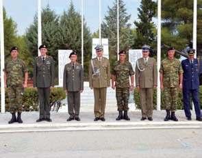 Γενικό Επιθεωρητή Στρατού, Αντιστράτηγο Βασίλειο Τελλίδη, πραγµατοποίησε επίσηµη επίσκεψη στο Κέντρο Εκπαίδευσης Τεθωρακισµένων στον Αυλώνα Αττικής.