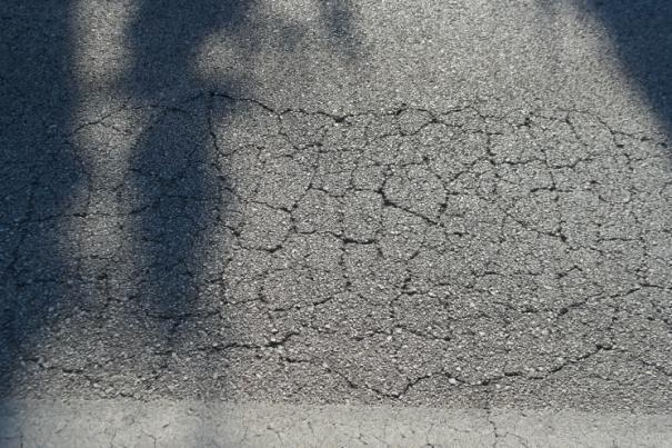 (Alligator cracking ACR) 3,00 m 2 Μεσαία 0,92 m Μεσαία OMOE Ρηγμάτωση τύπου αλιγάτορα 4,45% - Επιπεδο 1 Μεσαία 6.2.1.5. Φθορά Νº 5.