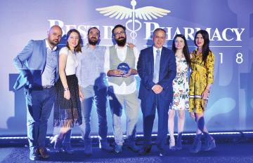 σειρά με κύριο προϊόν το Lanes PropolCare, ένα φυσικό σιρόπι για το βήχα.